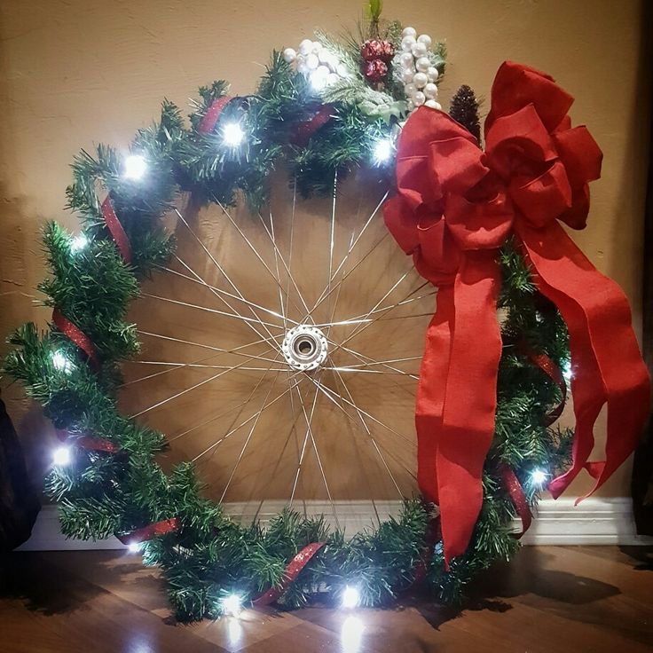 creative christmas decoration with bicycle wheels ideas