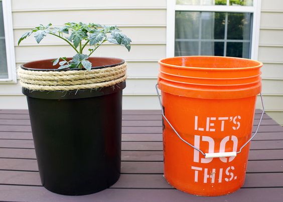 creative diy ideas to repurpose gallon buckets 1