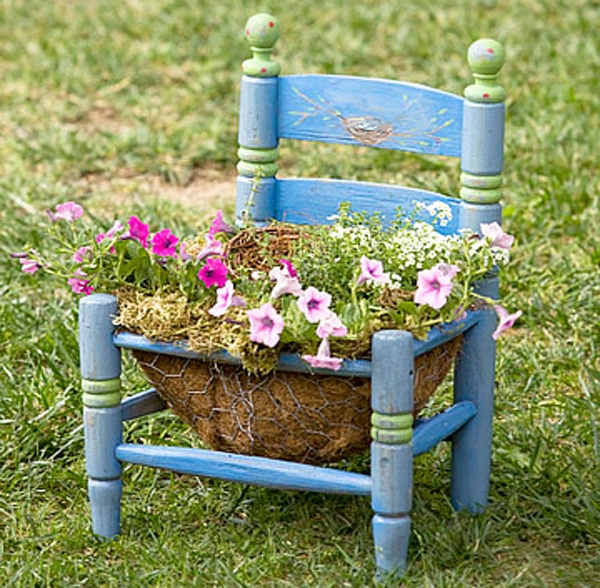 15+ Unique Flower Planters That Will Beautify Your Garden