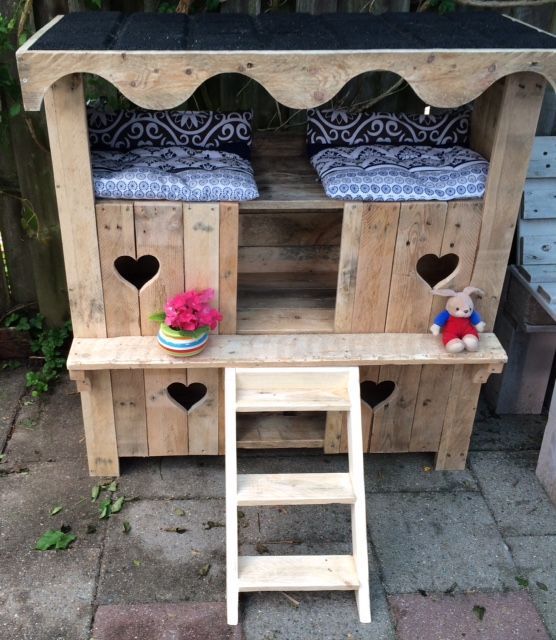 creative ideas for cat houses with pallets 6