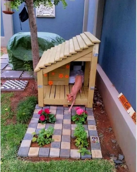 creative ideas for cat houses with pallets 7