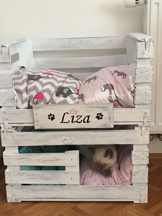 creative ideas for cat houses with pallets 9