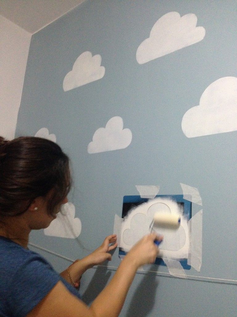 Creative ideas for painting a wall with a stencil