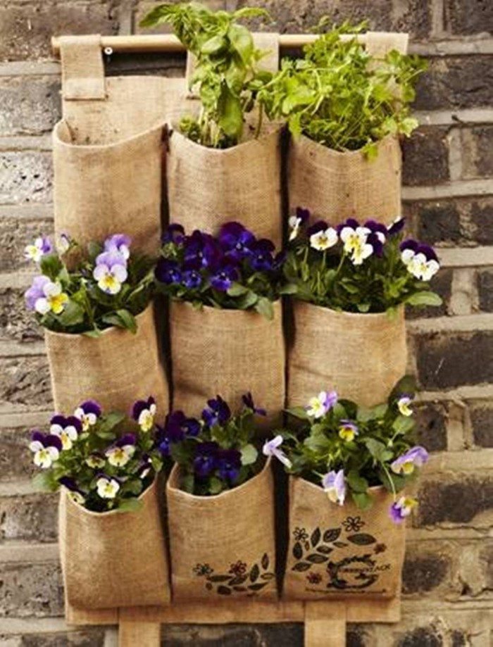 creative vertical planter 13