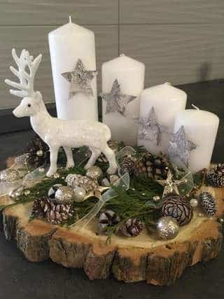 decorating a christmas table with candles 13