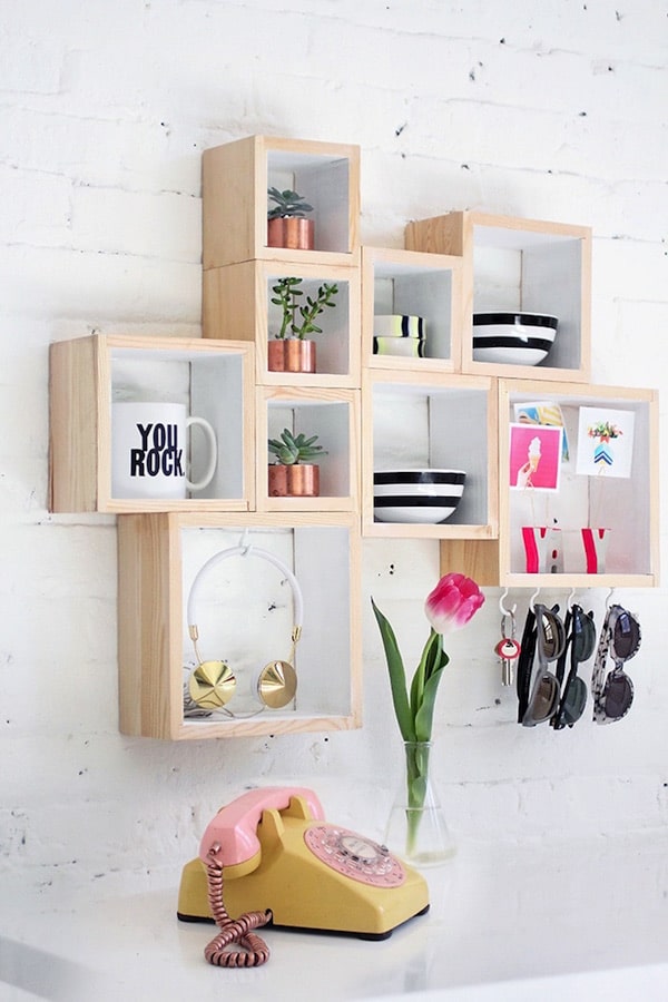 15+ Creative and Decorative Shelves