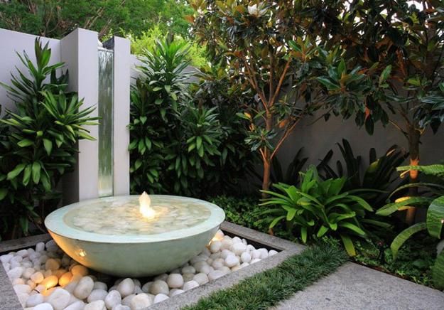 10+ Delightful Garden Decorations With Pebbles