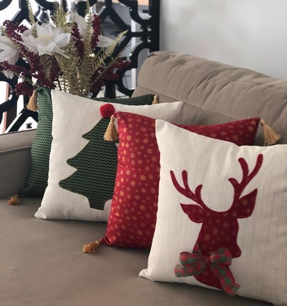 diy christmas pillows ideas 6