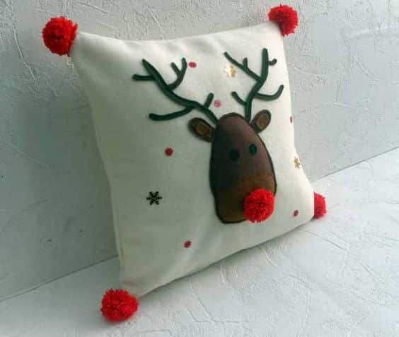 diy christmas pillows ideas 9