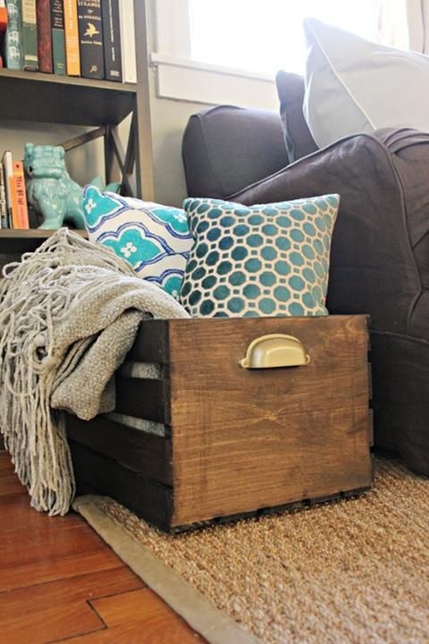 10+ Fantastic DIY Crate Furniture Designs