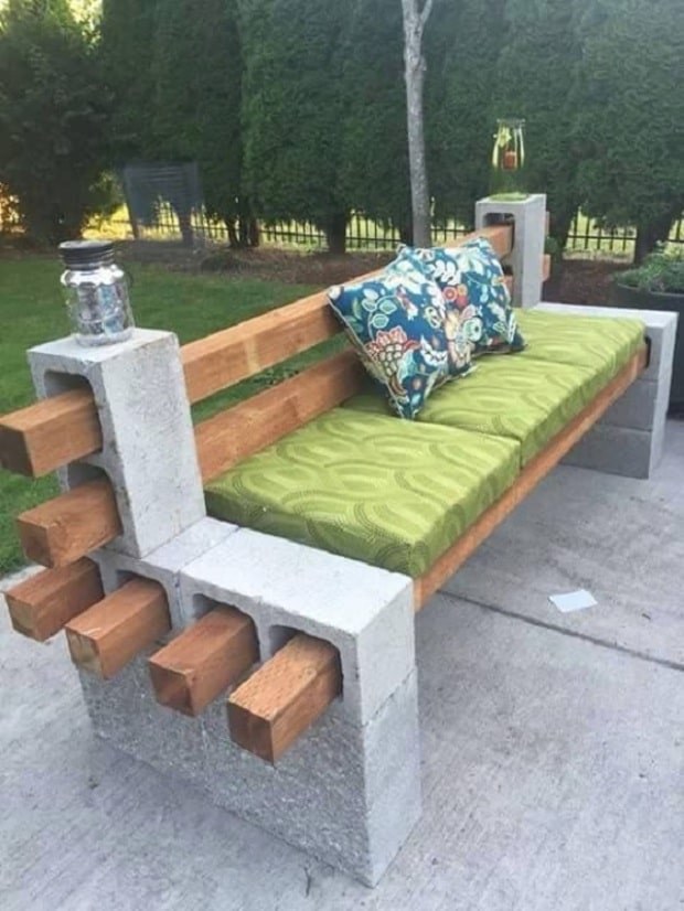 20+ Pretty & Awesome DIY Front Yard Benches