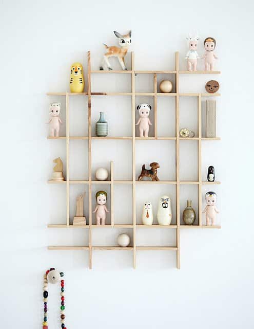 13+ Inspiring Unconventional Geometric Shelves