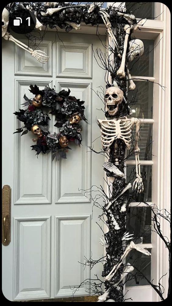 diy halloween door decorations 4