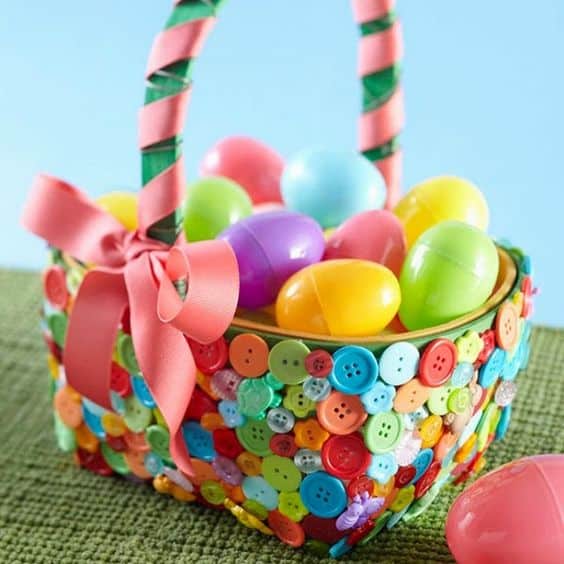 Awesome Easter craft ideas with buttons