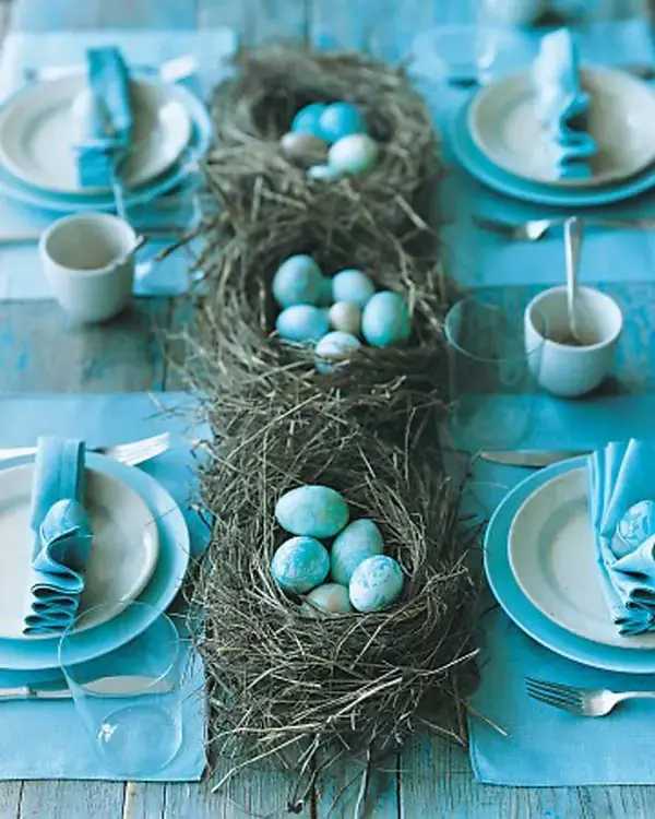 Stunning Easter Tablescapes: Easy Decor easy to make easter tablescapes 1