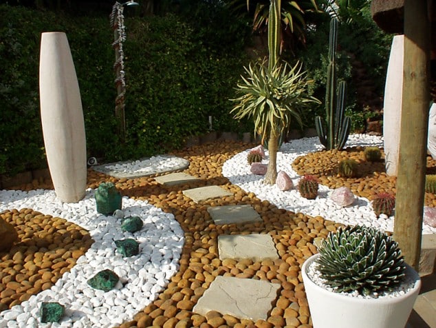 fabulous pebble garden design ideas