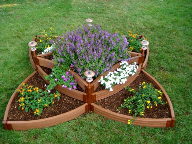 15+ Impressive DIY Flower Beds For Your Garden