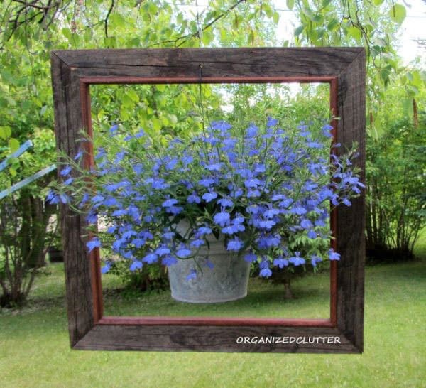 17+ DIY Awesome Garden Art Ideas