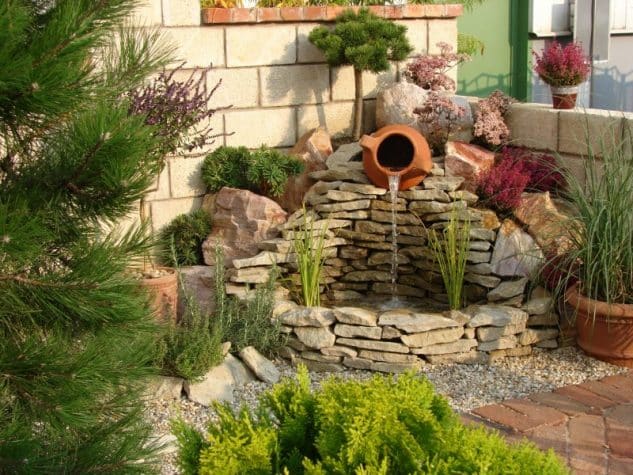 15+ Awesome Garden Fountains and Water Ponds