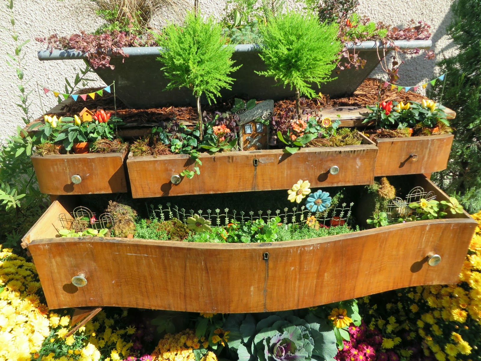 garden planter ideas 14