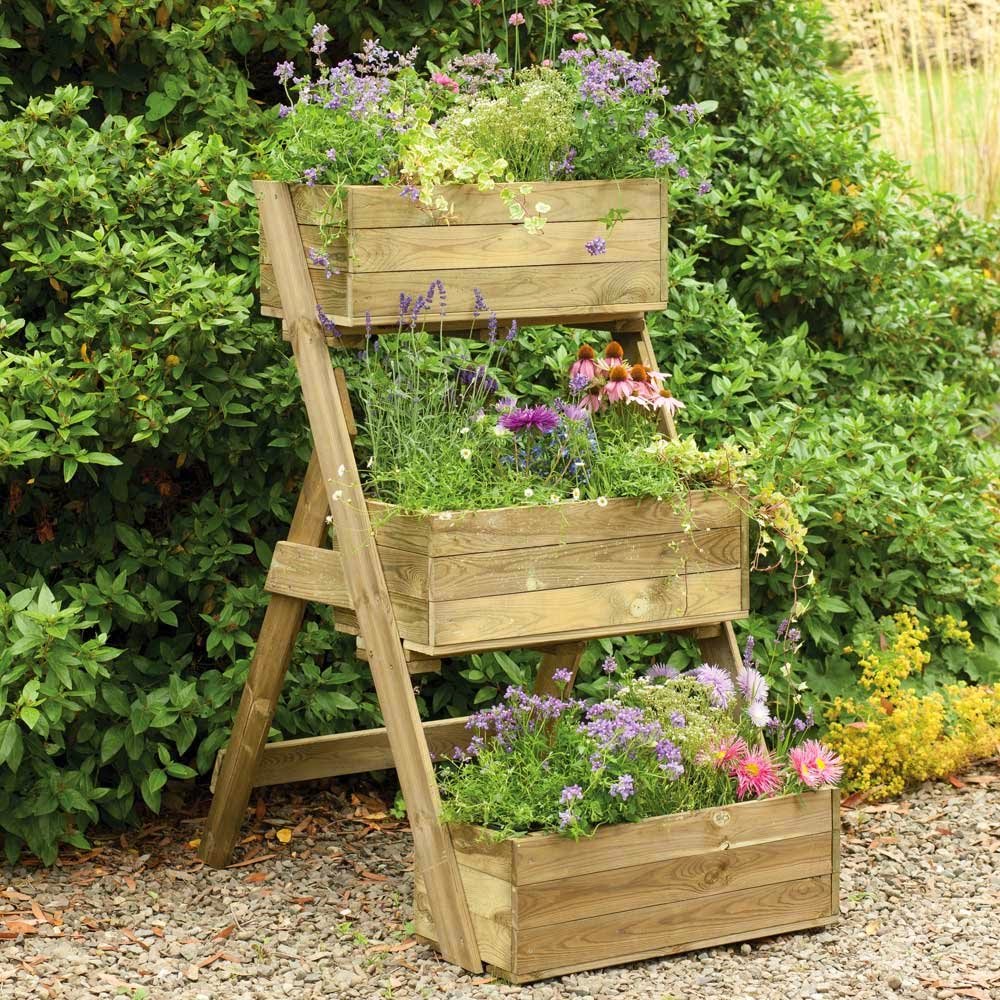 15+ Fascinating Garden Planter Ideas