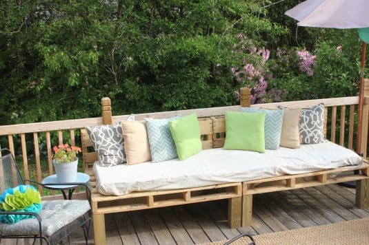 Awesome Outside Seating Ideas with Recycled Items