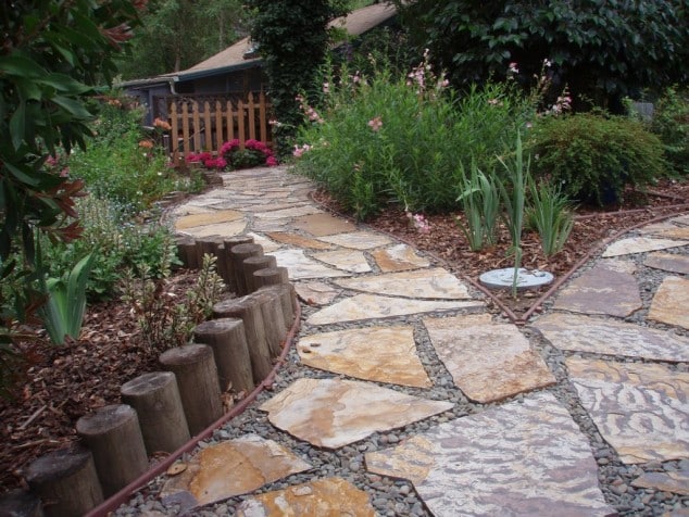 15 Awesome Garden Design With Stones and Rocks