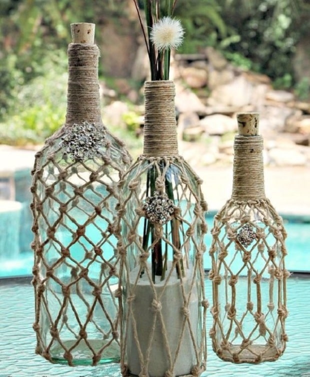 15+ Stunning DIY Recycled Glass Bottle Projects