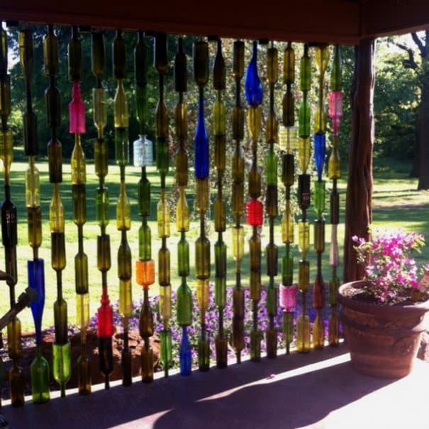 12+ DIY Glass Bottles Garden Decor