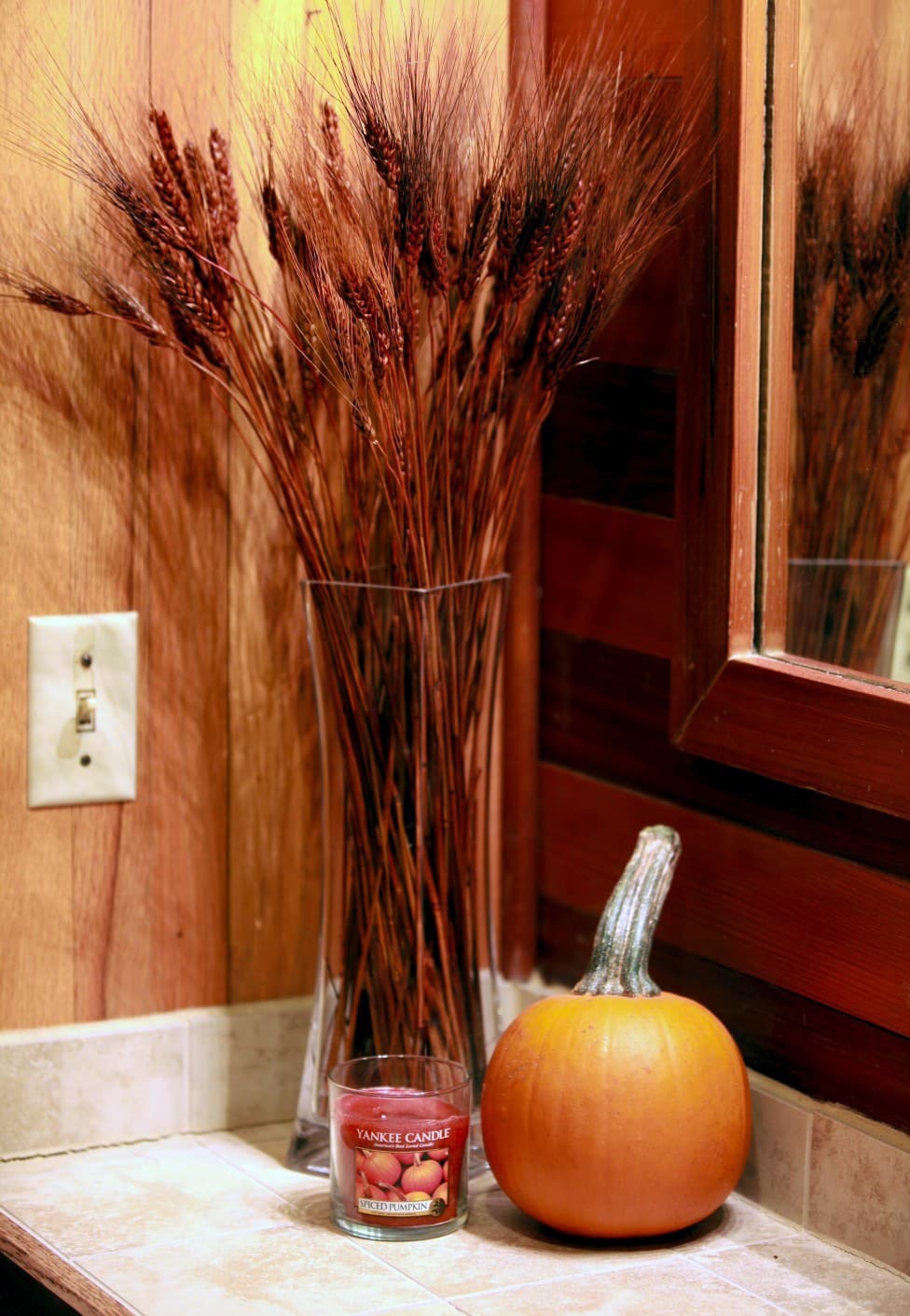 Fall Decorating Trends 2024: Embrace the Seasons Chicest Styles