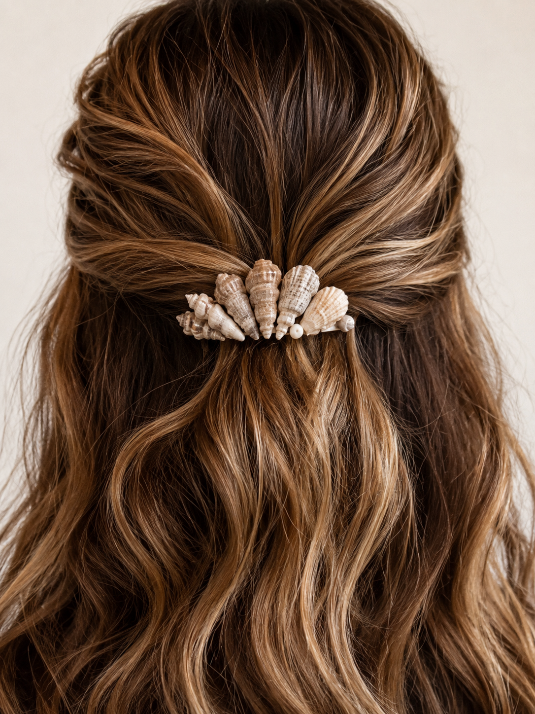 Hair Accessories Made with Seashells: Elegant Coastal Ideas to Make and Wear Hair Accessories Made with Seashells: Elegant Coastal Ideas to Make and Wear hair accessories made with seashells 3