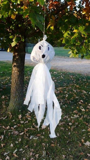 halloween decorations with trash bags 5