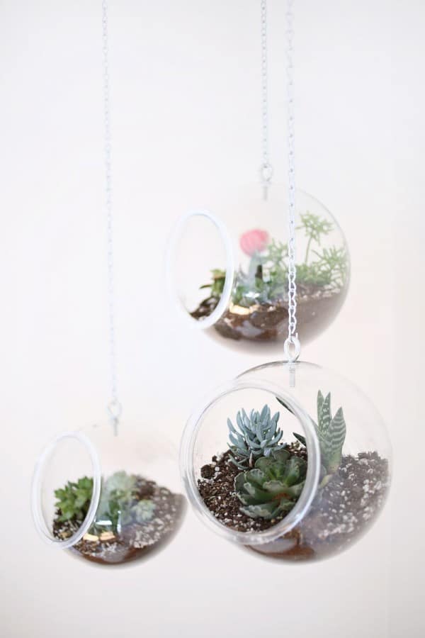 15+ Fabulous DIY Hanging Planters