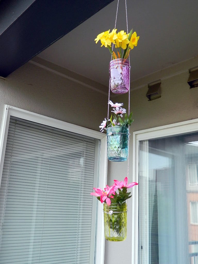 15+ Fabulous DIY Hanging Planters