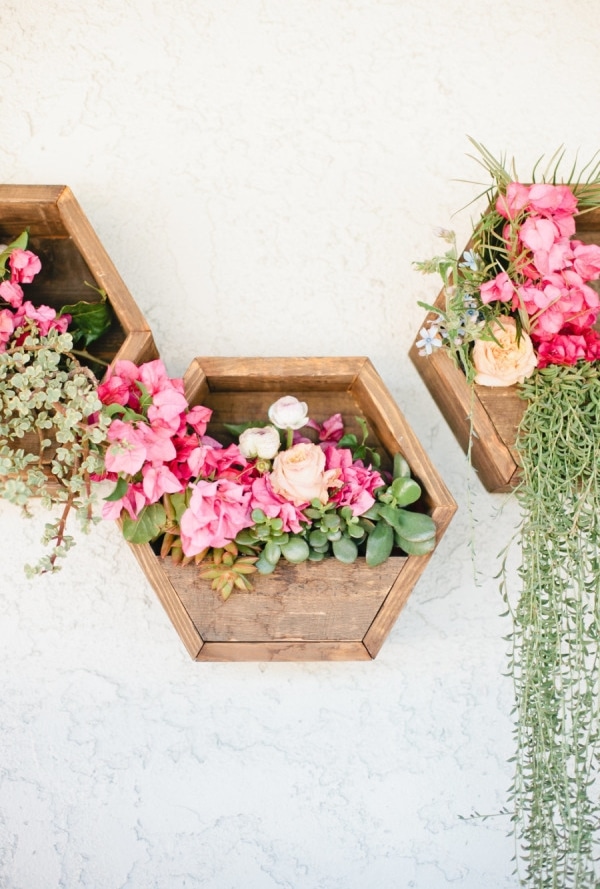 15+ Amazing Hexagon Shelf Ideas