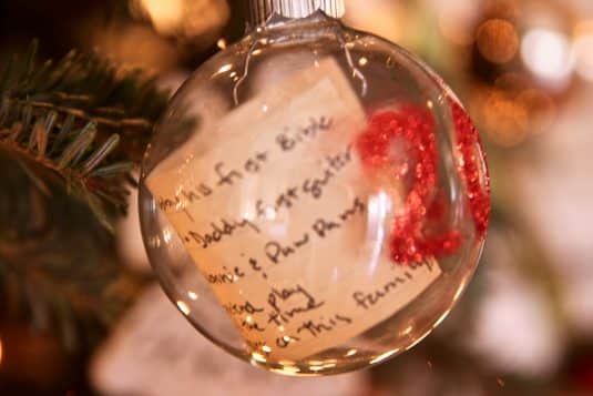 15+ Stunning Homemade Christmas Ornaments