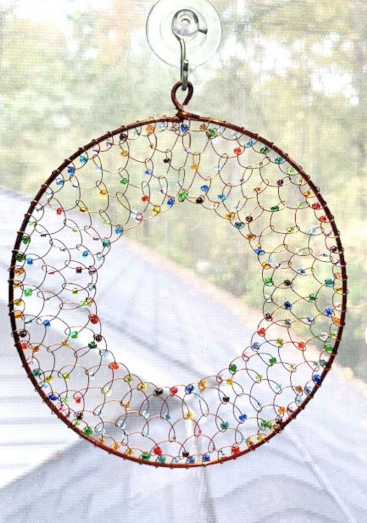 how to make a chicken wire sun catcher 6