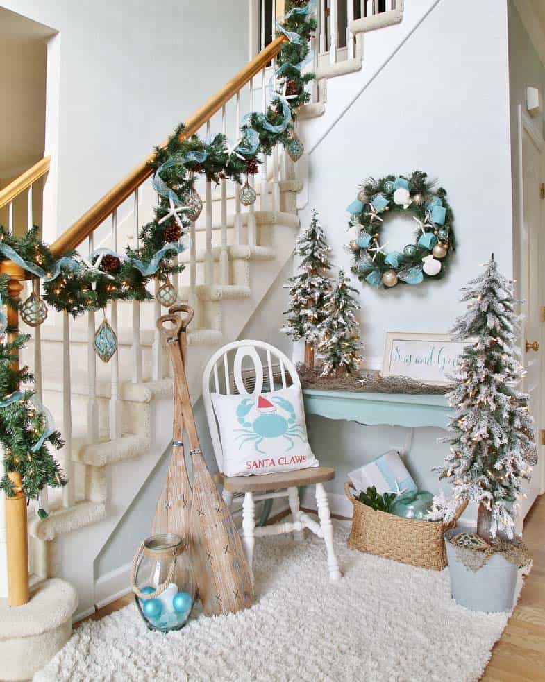 Beautiful Ideas for Decorating the hallway for Christmas