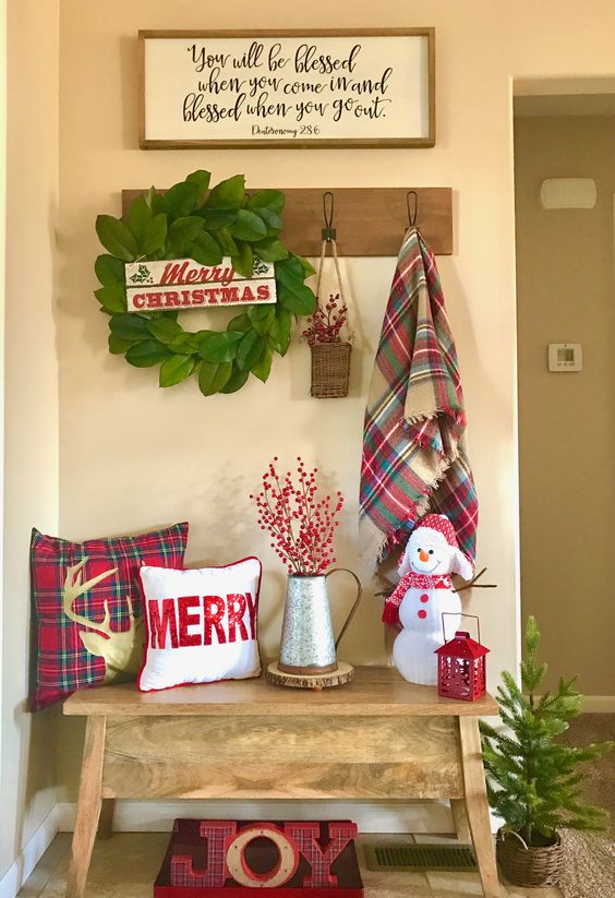 Beautiful Ideas for Decorating the hallway for Christmas