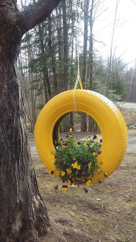 Inspiring ideas for using tires in the garden