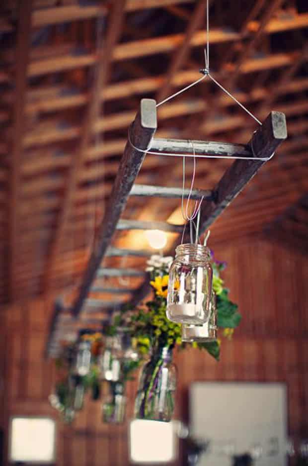 15+ Superb Ladder Decor Ideas