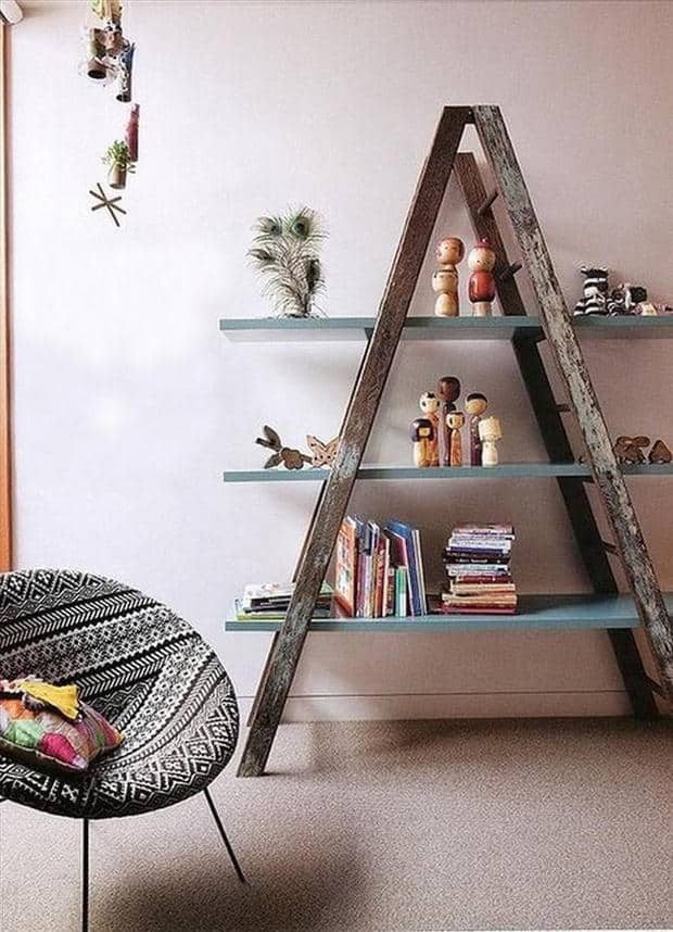 15+ Superb Ladder Decor Ideas