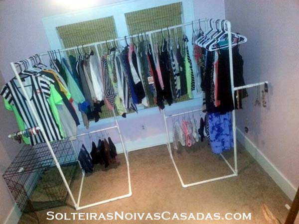 20+ Ingenious Low Cost DIY Closets