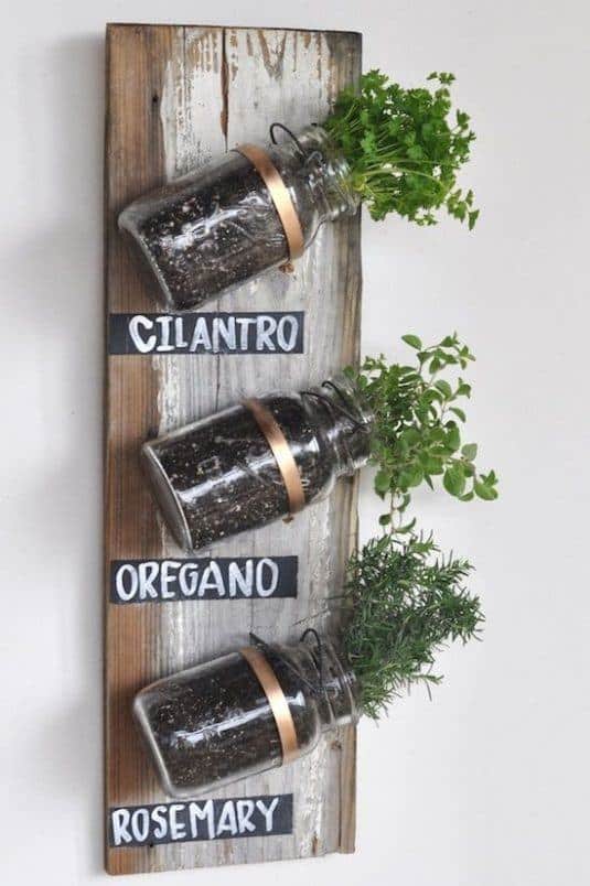 20+ Best Ways to Use Mason Jars in Home Decor