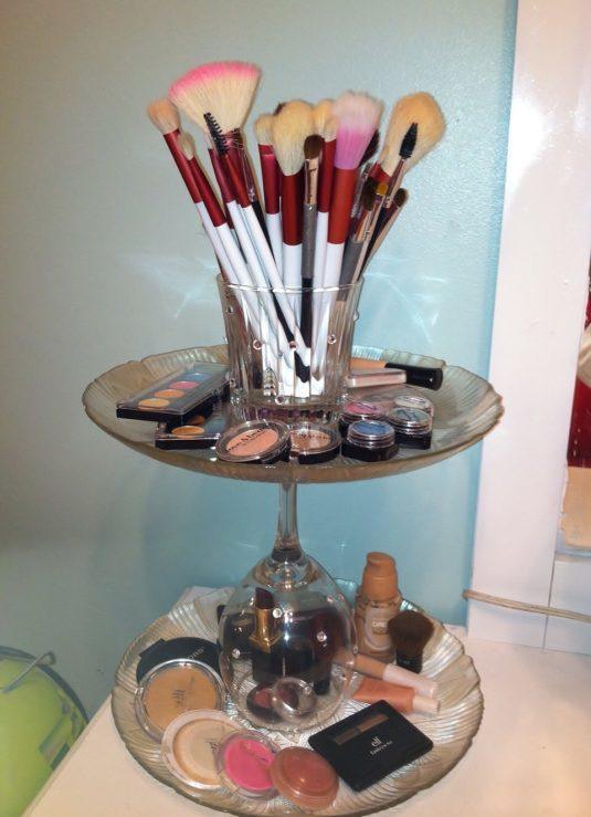 Brilliant DIY Makeup Storage Ideas