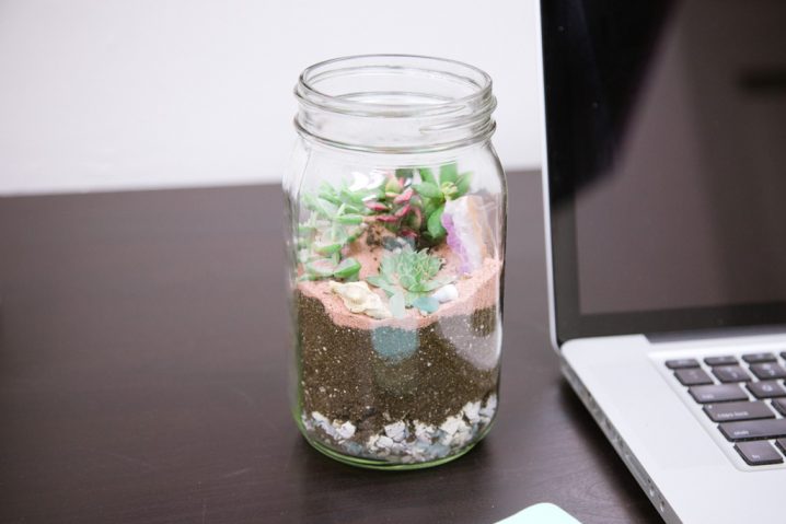 25+ Adorable DIY Mason Jar Crafts