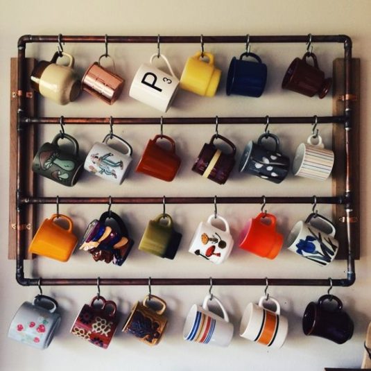 10+ Unique Mug Storage Ideas for Your Kitchen