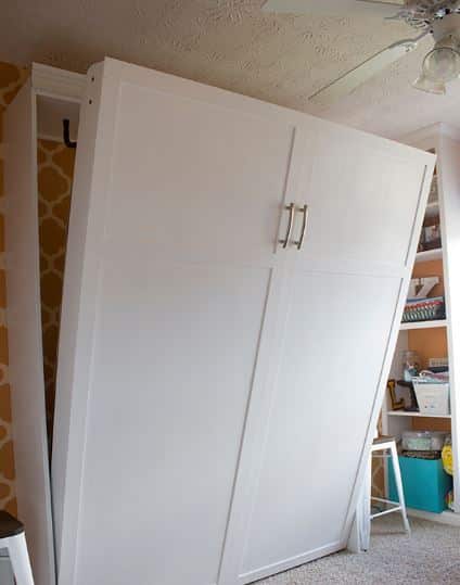 15+ DIY Murphy Beds To Save Space