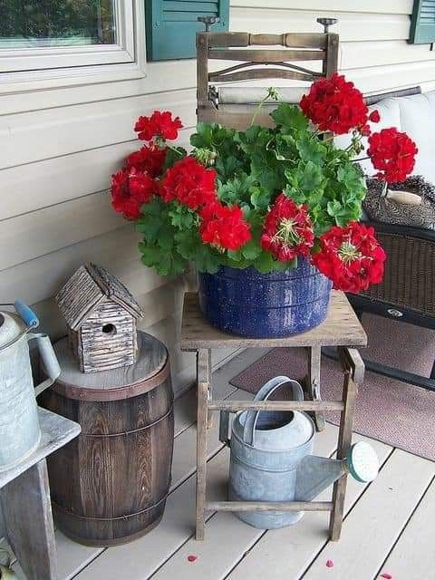 ountry yard and garden decorating ideas 4