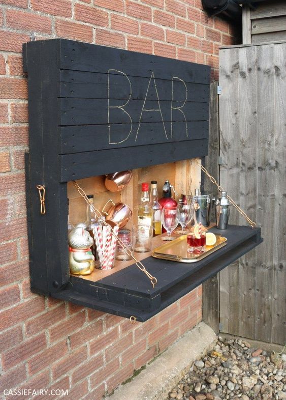 Outdoor Bar Ideas for Stylish Backyard Entertaining